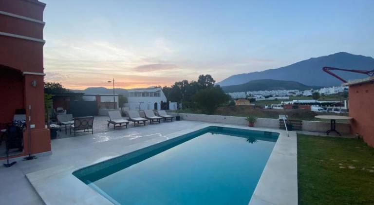 Vacation home with pool | Pets allowed in Estepona