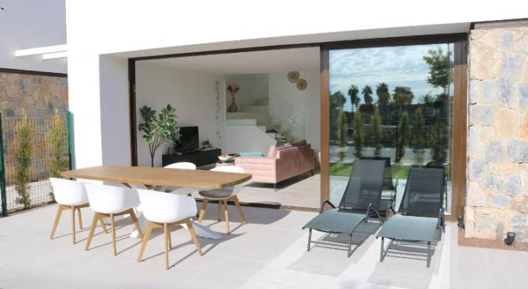 Fully equipped ample villa with terrace, barbecue & private pool | Suitable for remote work | Pet-friendly in Murcia