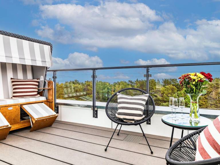 FeWo Malanya: Komfortables Dünen-Apartment 84 m² mit Dachterrasse & Meerblick in Binz