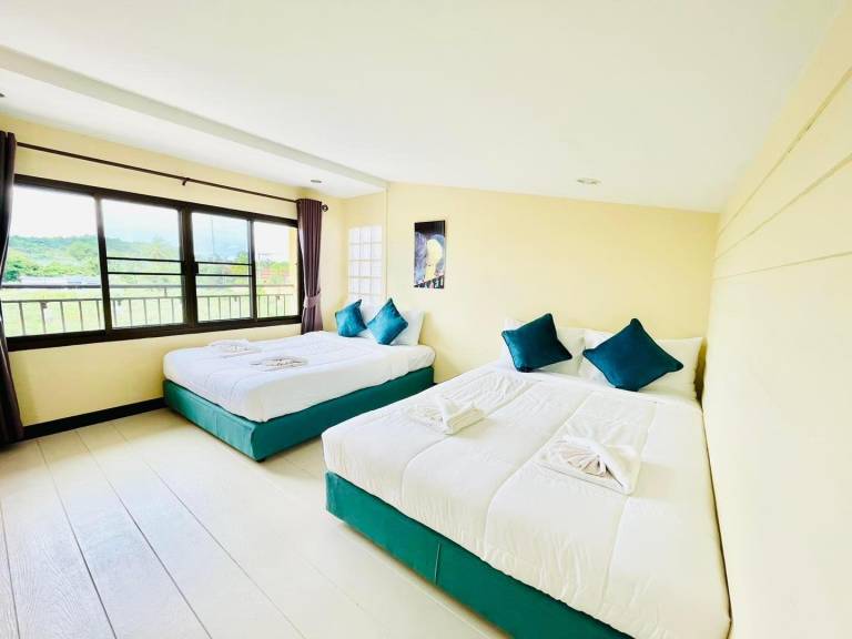 Villa with private pool, yard & BBQ | Suitable for remote work | Dogs allowed — photo 2