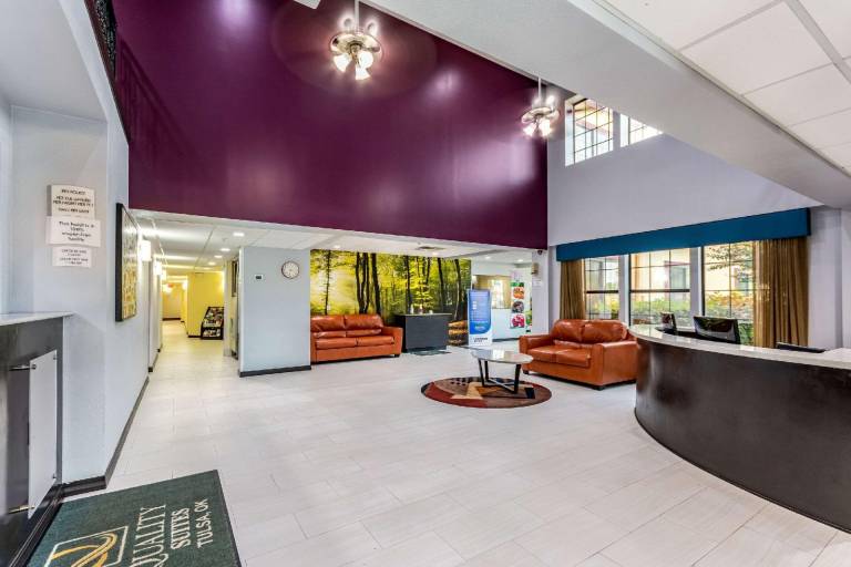 Quality Suites Tulsa I-44 — photo 4