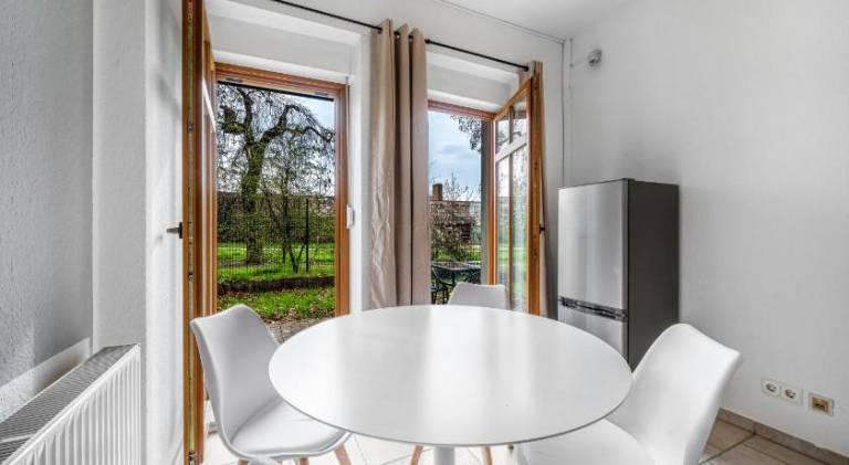 Holiday apartment with 2 rooms for 6 persons — photo 3