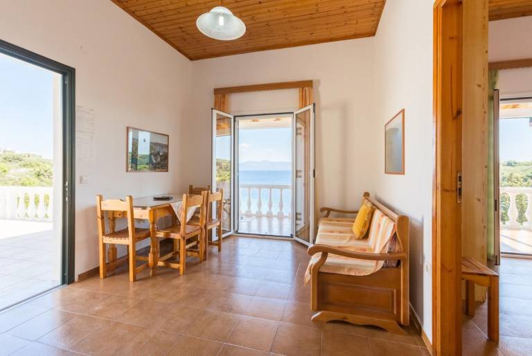 Studio 'Dolphin Villa 3' with Sea View, Wi-Fi and Air Conditioning — photo 4
