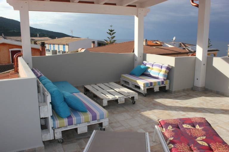 Holiday Home 'La Terrazza sulla Corsica' with Sea View, Wi-Fi & Air Conditioning in Valledoria
