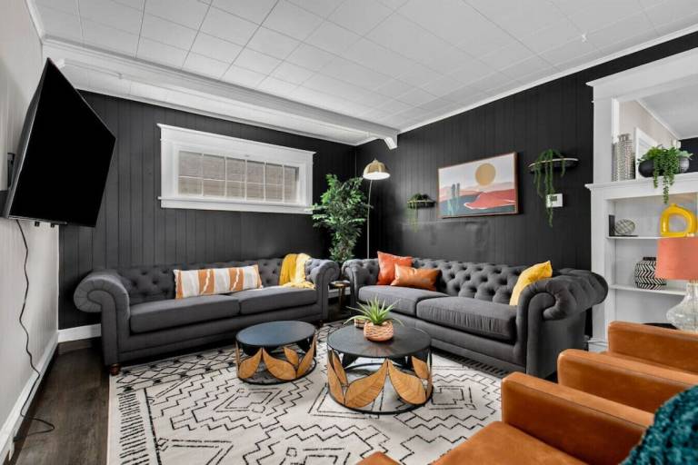 House Oshkosh