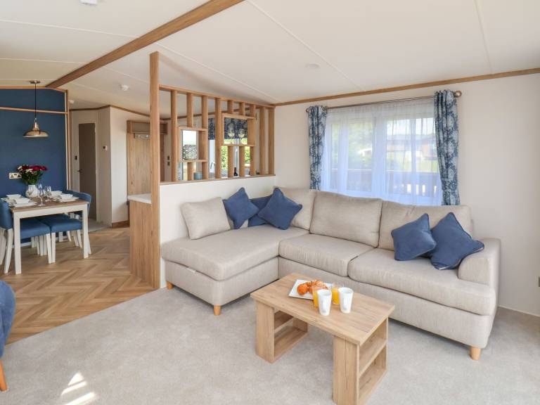 Children-friendly cottage with garden & jacuzzi | Beach view | Pets allowed — photo 4