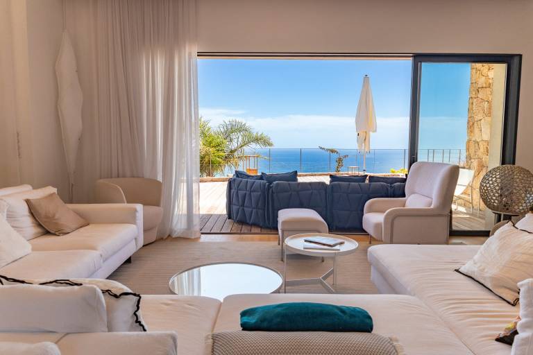 Villa with patio, sauna & private pool | Sea view | Suitable for remote work — photo 2