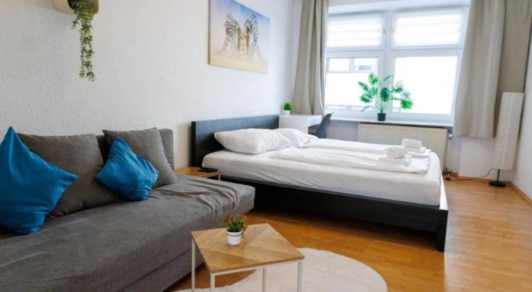 Holiday apartment with yard — photo 2