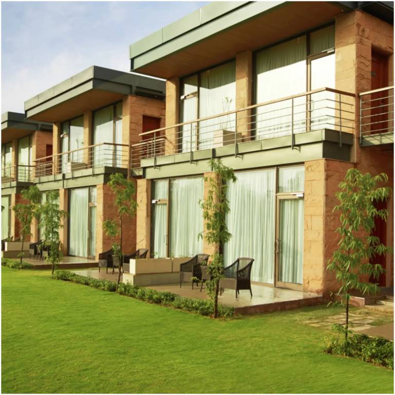 Resort Damdama Lake