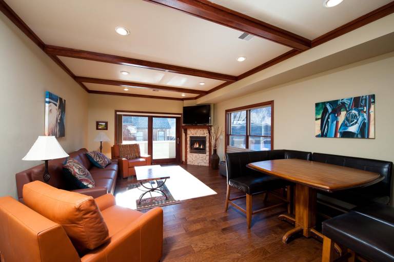 Heart of Downtown Durango - Pet Friendly Condo with Views - AC in Durango, CO