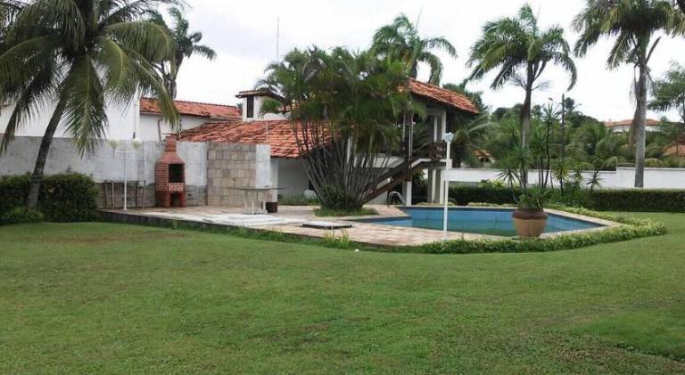 Vacation home with pool — photo 5