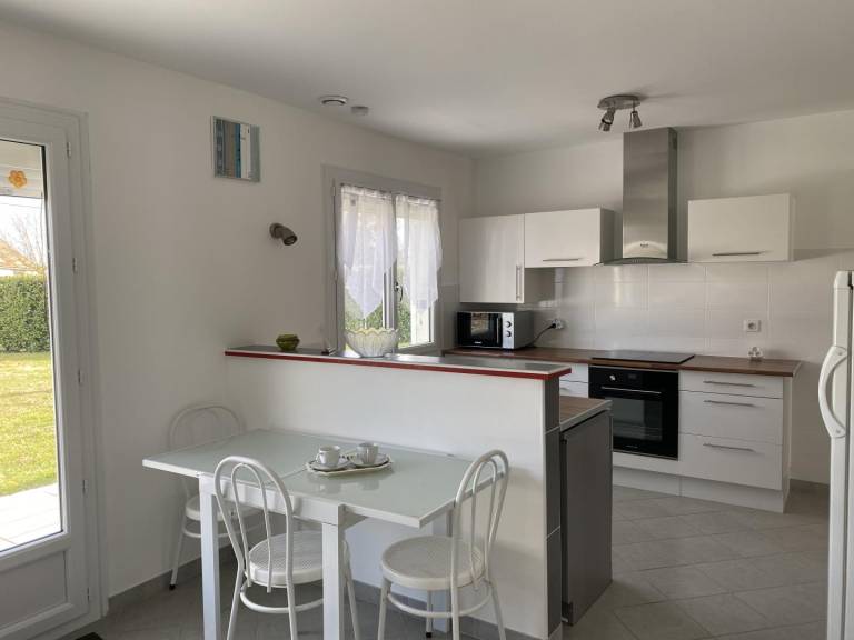 Gite with terrace & yard — photo 3