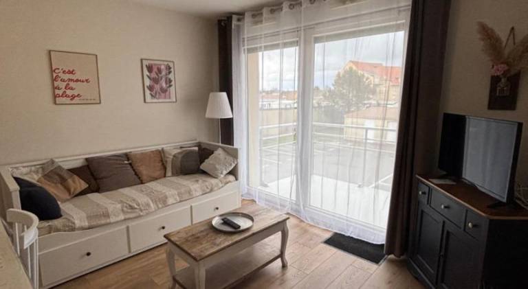 Apartment with 1 room for 4 persons — photo 2