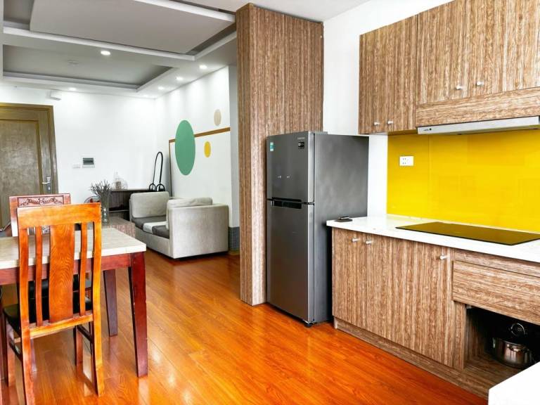 Rental apartment with yard, grill & pool — photo 3