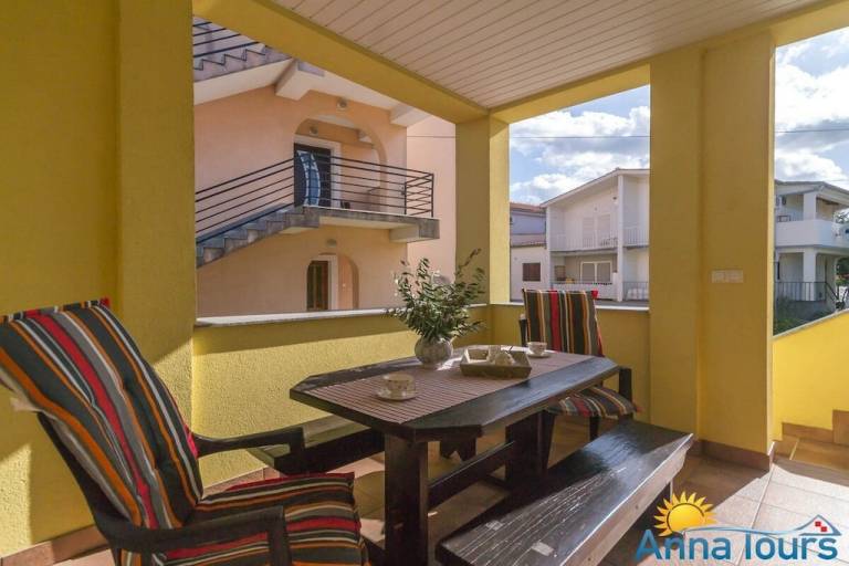 Fully equipped charming vacation home with terrace & yard | Pet-friendly in Omisalj