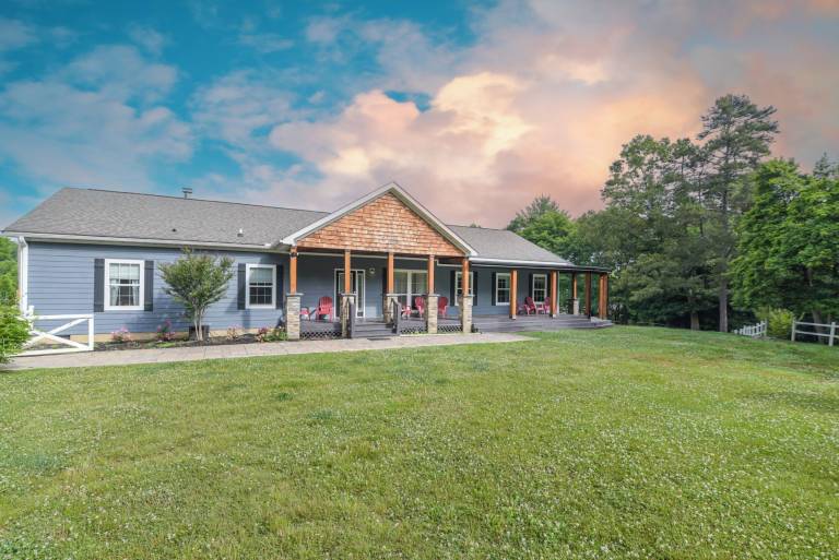 House Avery Creek
