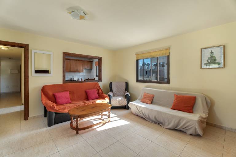 Apartment with sauna, yard & pool | Mountain view — photo 3