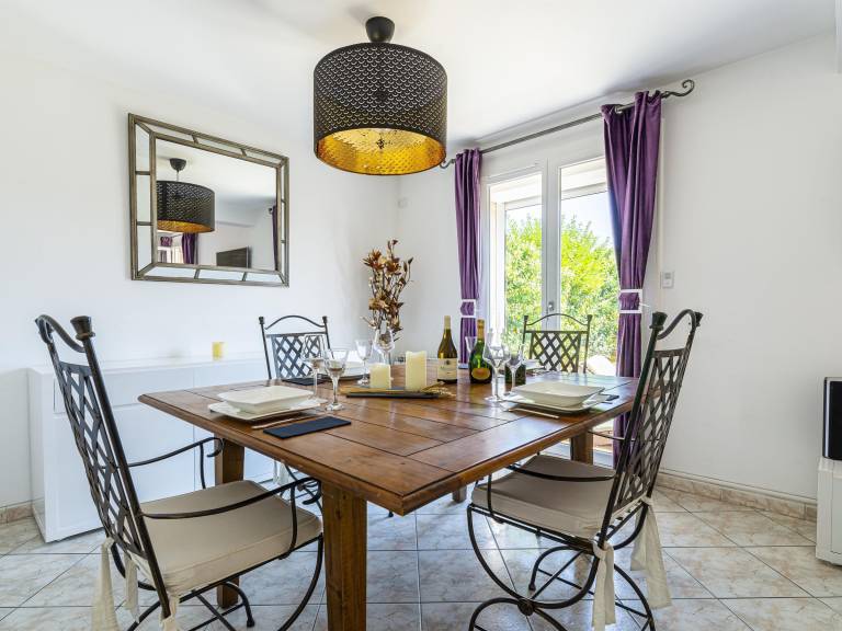 Charming house in Dijon with garden and air conditioning — photo 5