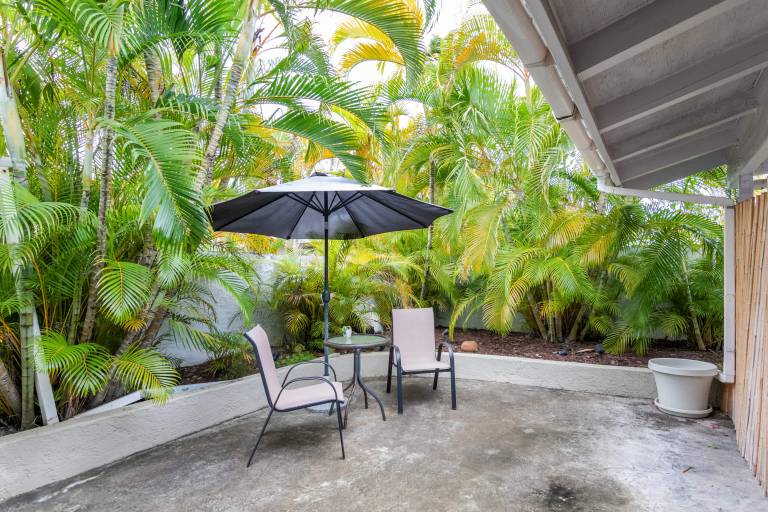 Studio flat Kaneohe