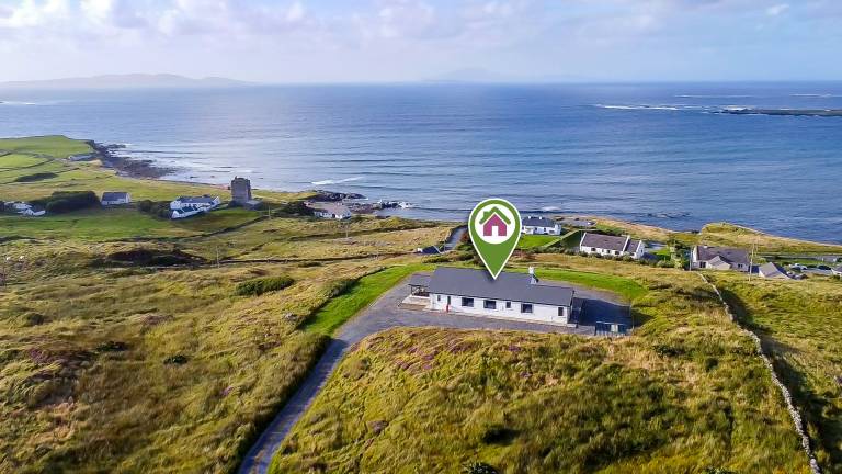 Makeelan House Oceanfront Views in Galway