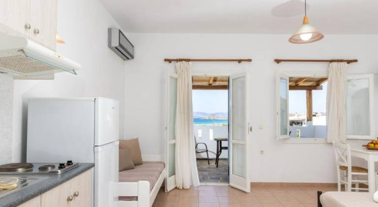 Aqua Naxos Apartments & Suites — photo 2