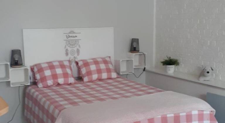 Rental apartment with 1 room for 3 persons in Namur