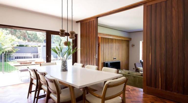 Villa with pool — photo 4