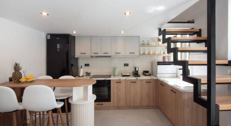 Rental apartment with jacuzzi, BBQ & garden — photo 4