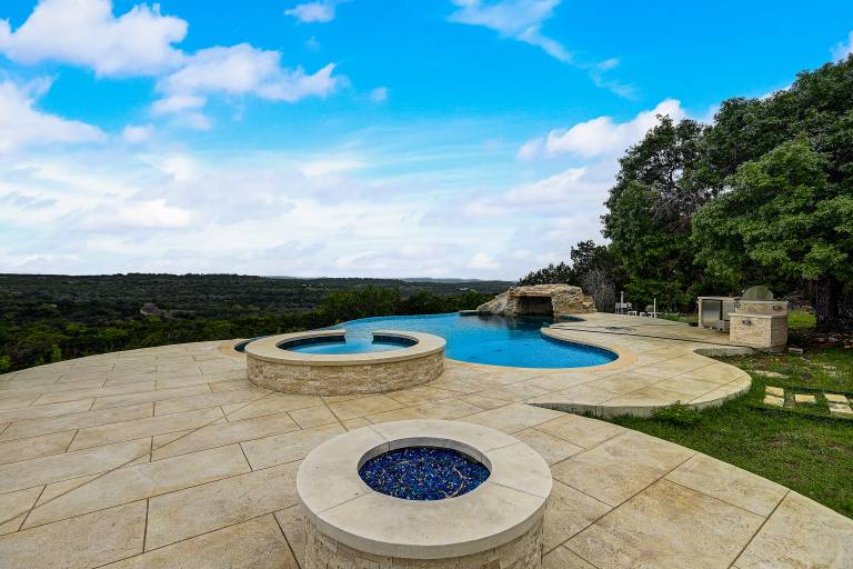 House  Marble Falls