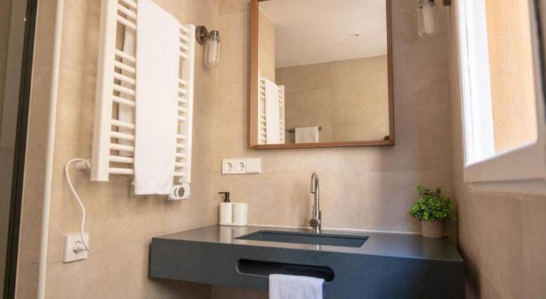 Holiday apartment with terrace | Close to Barcelona Cathedral — photo 2