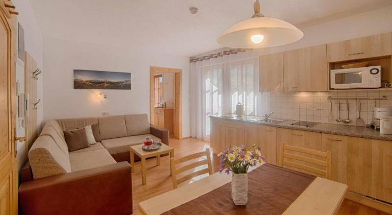 Holiday apartment with grill, garden & terrace — photo 4