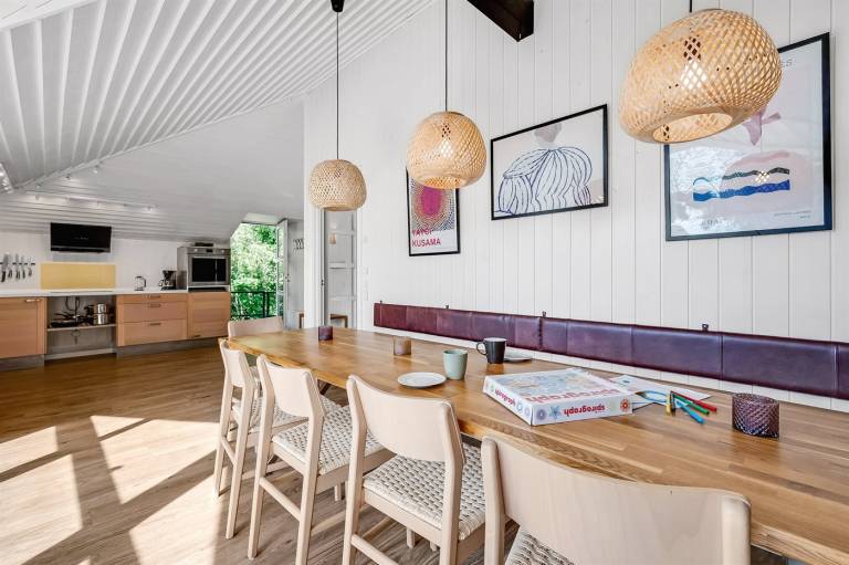 House with jacuzzi, private pool & BBQ — photo 4