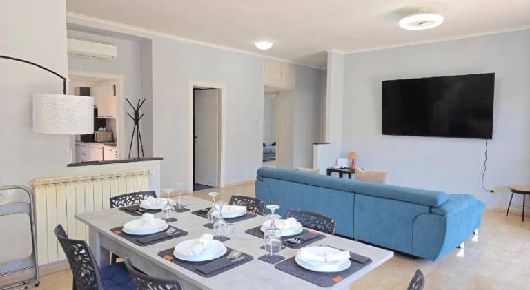 Fully equipped spacious holiday apartment | Next to the beach | Good for workation | Pets are welcome — photo 2