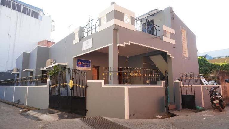 1200 m&sup2; Ferienhaus