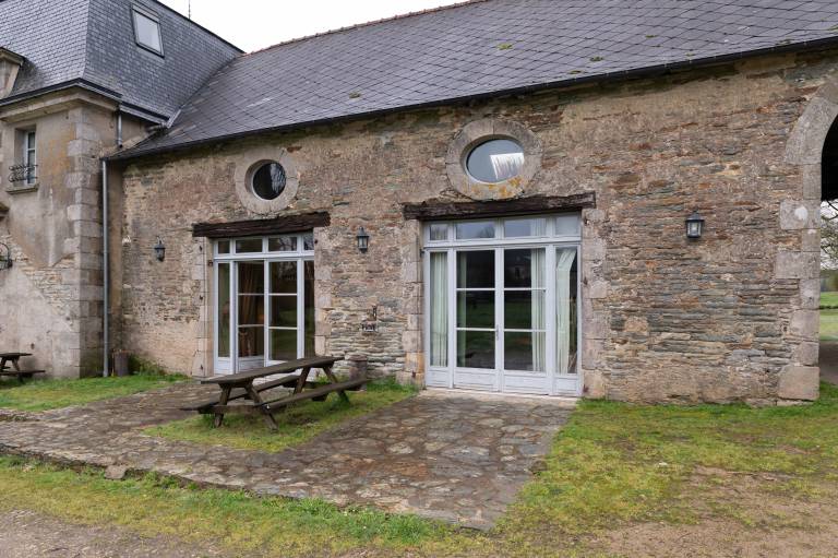 Holiday Home 'Le Crévy - La Calèche - 3 Pers' with Private Terrace, Private Garden and Wi-Fi in Pontivy
