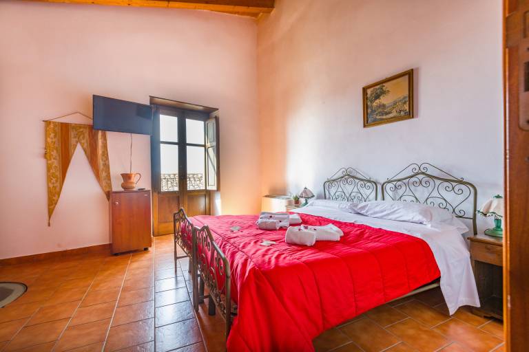 Room 'Dello Acatapano' with Balcony in Messina