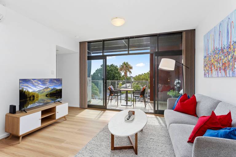 1BDR Parking on Beaufort Street