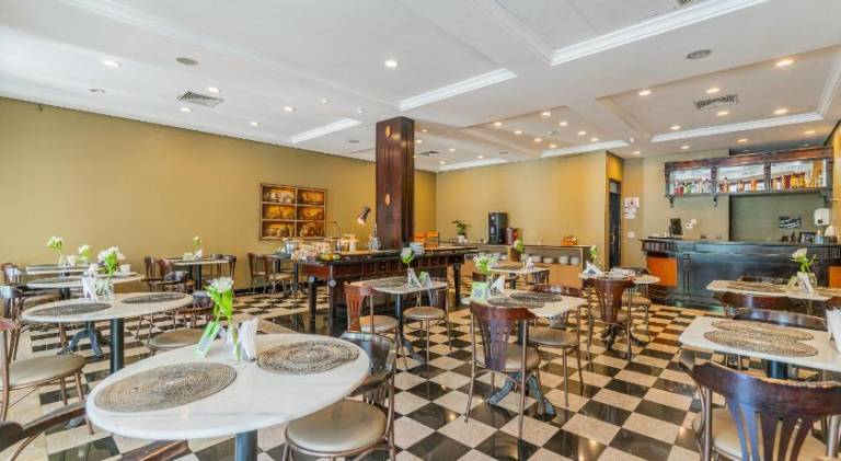 Batel Luxury - Prox Patio Batel — photo 4