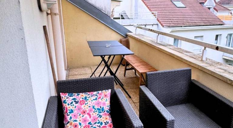 Rental apartment with 3 rooms for 8 persons — photo 2