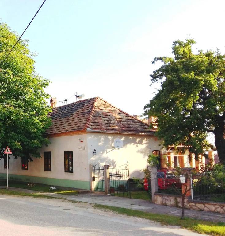dom  Bátorove Kosihy