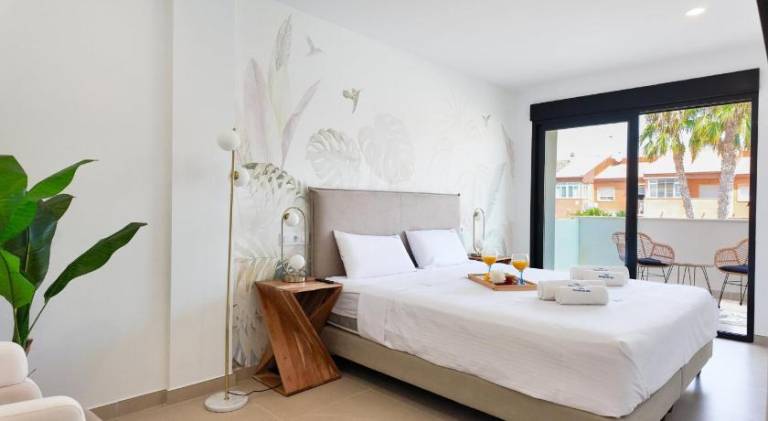 Fully equipped lovely villa with yard, barbeque & patio | Pet-friendly — photo 2