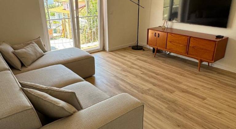 Fully equipped house with patio, yard & BBQ | Dogs allowed — photo 2
