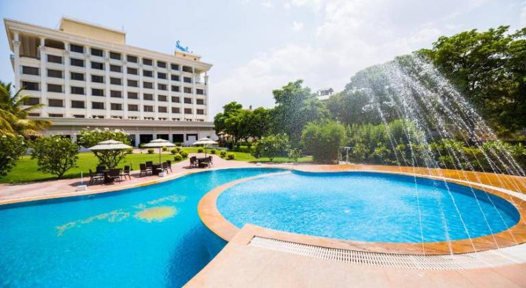 Sun N Sand Shirdi Hotel — photo 3
