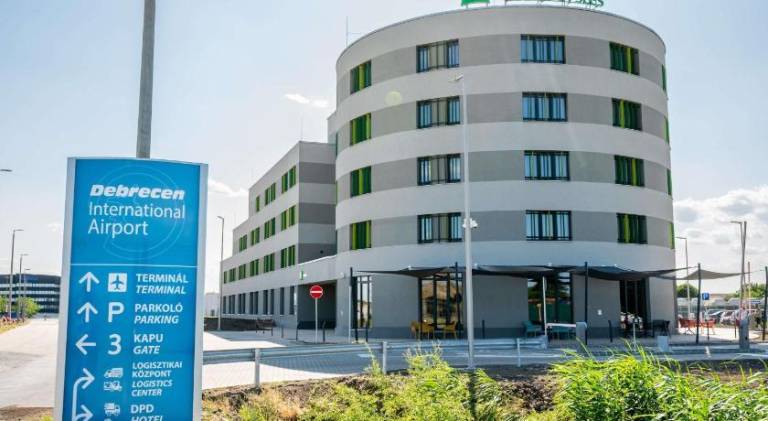 Ibis Styles Debrecen Airport — photo 2