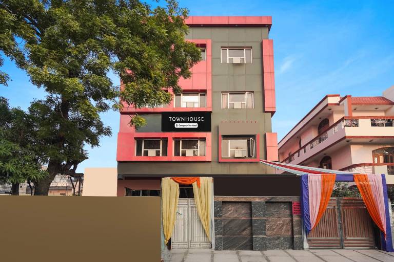 Townhouse Maithli Marg Sector 55 Formerly Red Roof in Noida