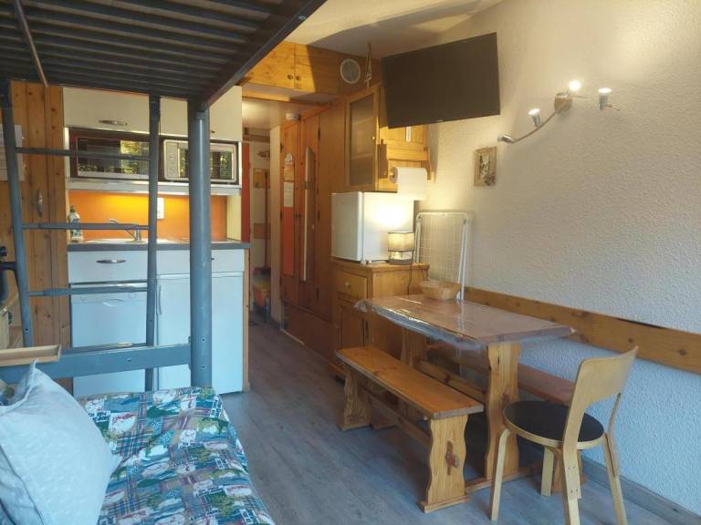 50m from resort center, 4th floor, view mountain, balcony, tv, 17m², Les Arcs — photo 4