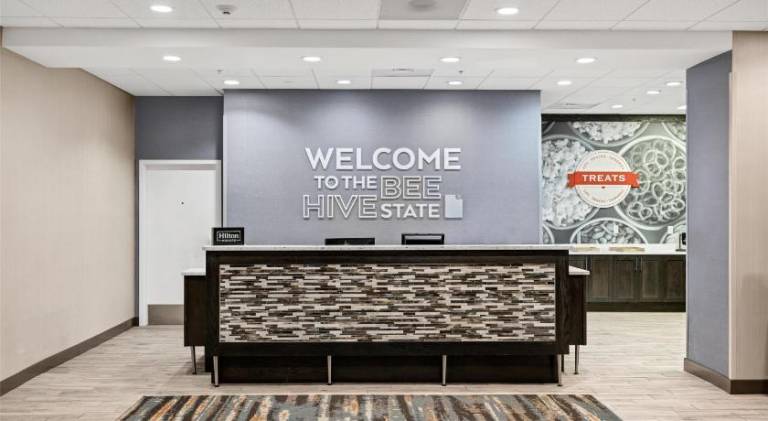 Hampton Inn and Suites by Hilton Logan — photo 2