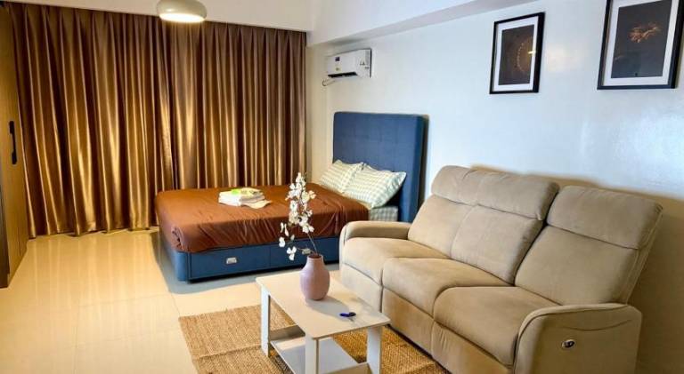 Lovely holiday apartment with pool | Pets allowed in Pasay