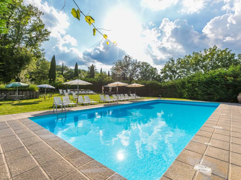 House with pool, yard & BBQ | Nature view — photo 3