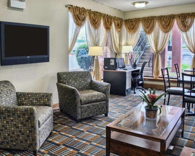Quality Inn Fredericksburg, Central Park Area — photo 3